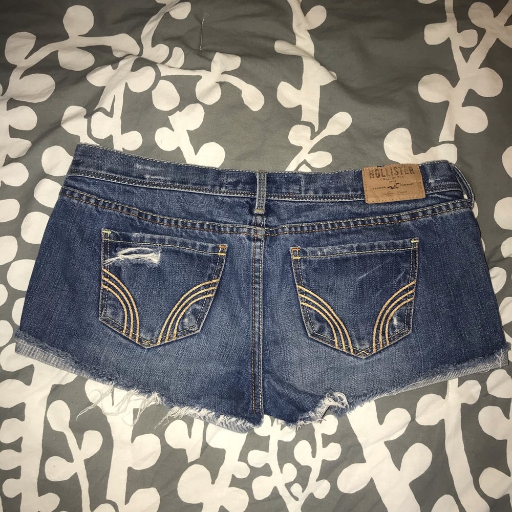 Hollister Shorts Size 5 / 27 Waist